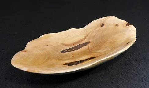 UNATHI II - Elegant small bowl from Pear wood 2.jpg